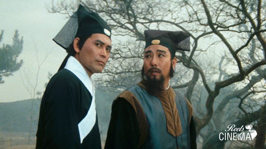 Shih Chun y el consejero Tsui Hong-zhi (Lin Tung)